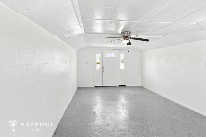 228 Barracuda St - Photo 5 of 15
