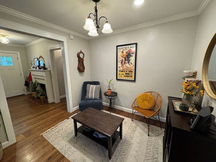2602 Poincianna St Sw - Photo 4 of 38