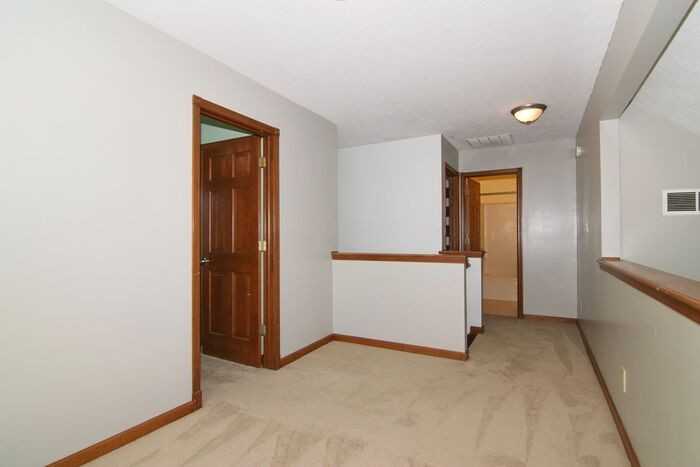 1965 Mare Ave - Photo 6 of 12