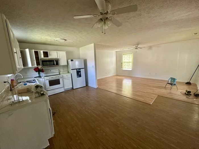 2114 Martha St - Photo 6 of 14