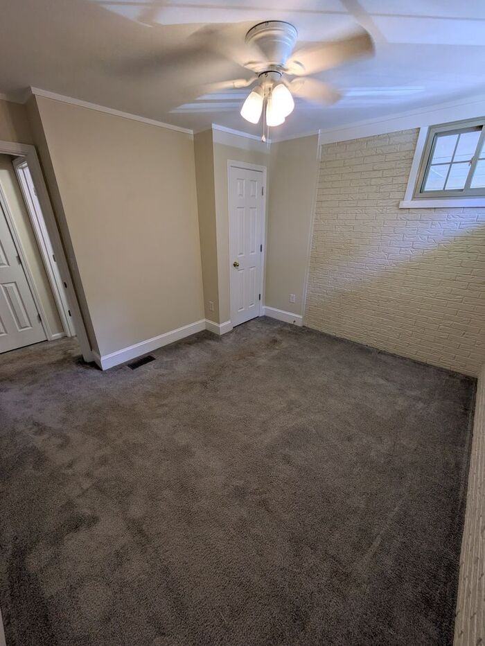 1417 17th Ave Ne - Photo 5 of 11