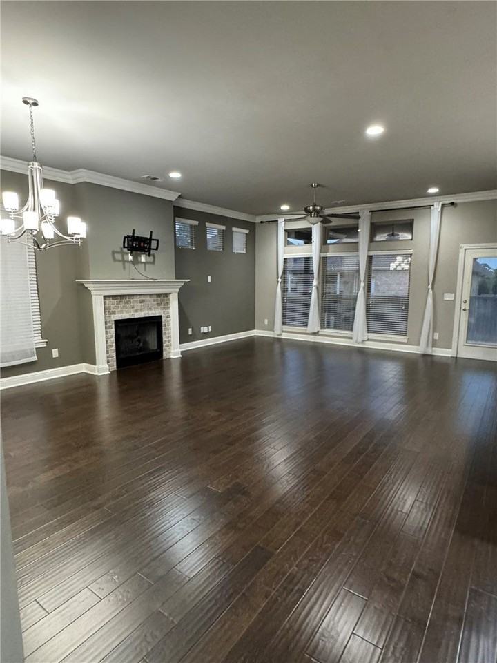 4702 Sw Birmingham St - Photo 2 of 14