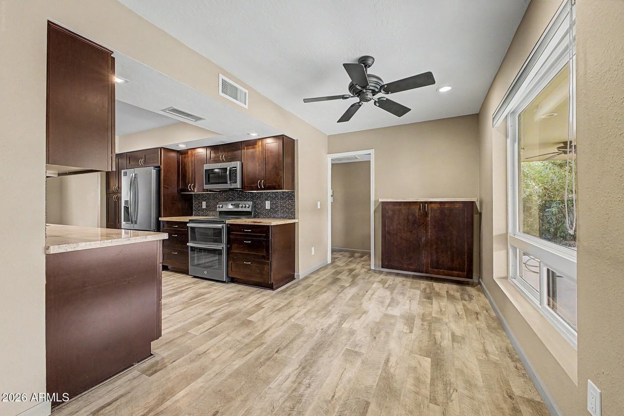 8430 N 80th Pl - Photo 7 of 26