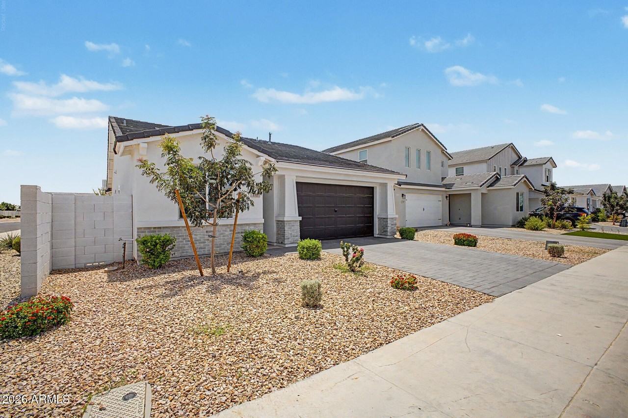 295 E Mint Ln - Photo 5 of 33
