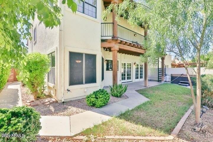 2322 S Rogers #4 - Photo 3 of 6