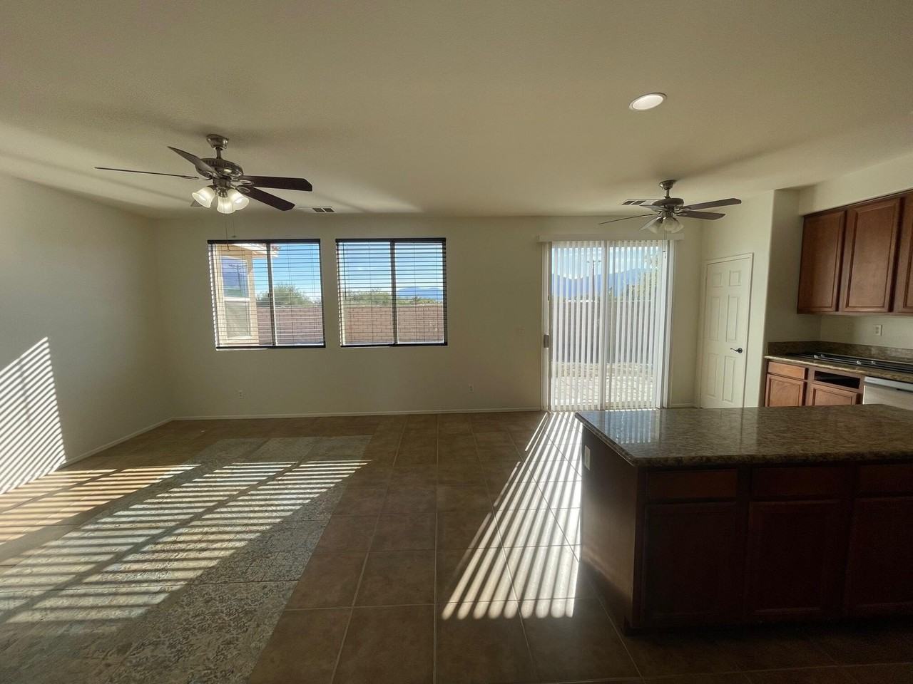80085 Peak Forest Dr - Photo 4 of 20