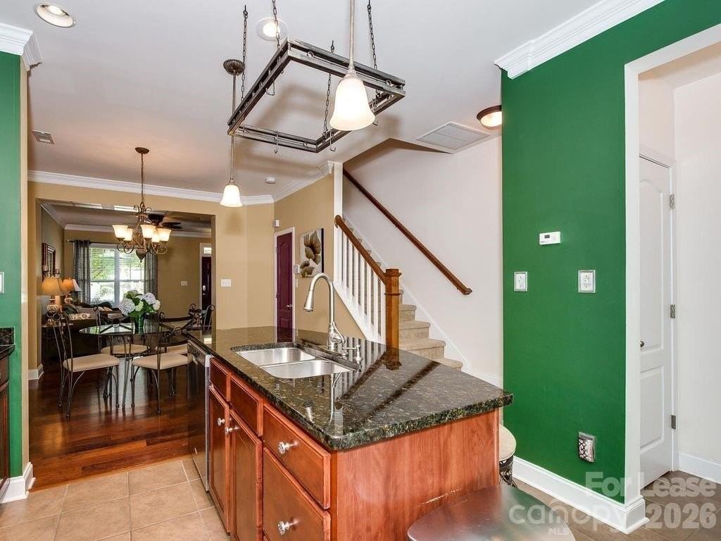 301 Hurston Cir - Photo 3 of 26