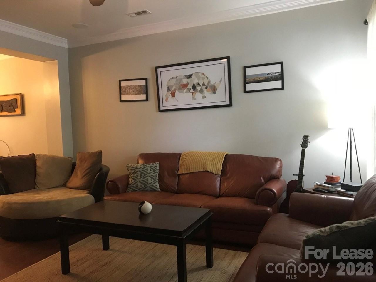 301 Hurston Cir - Photo 6 of 26