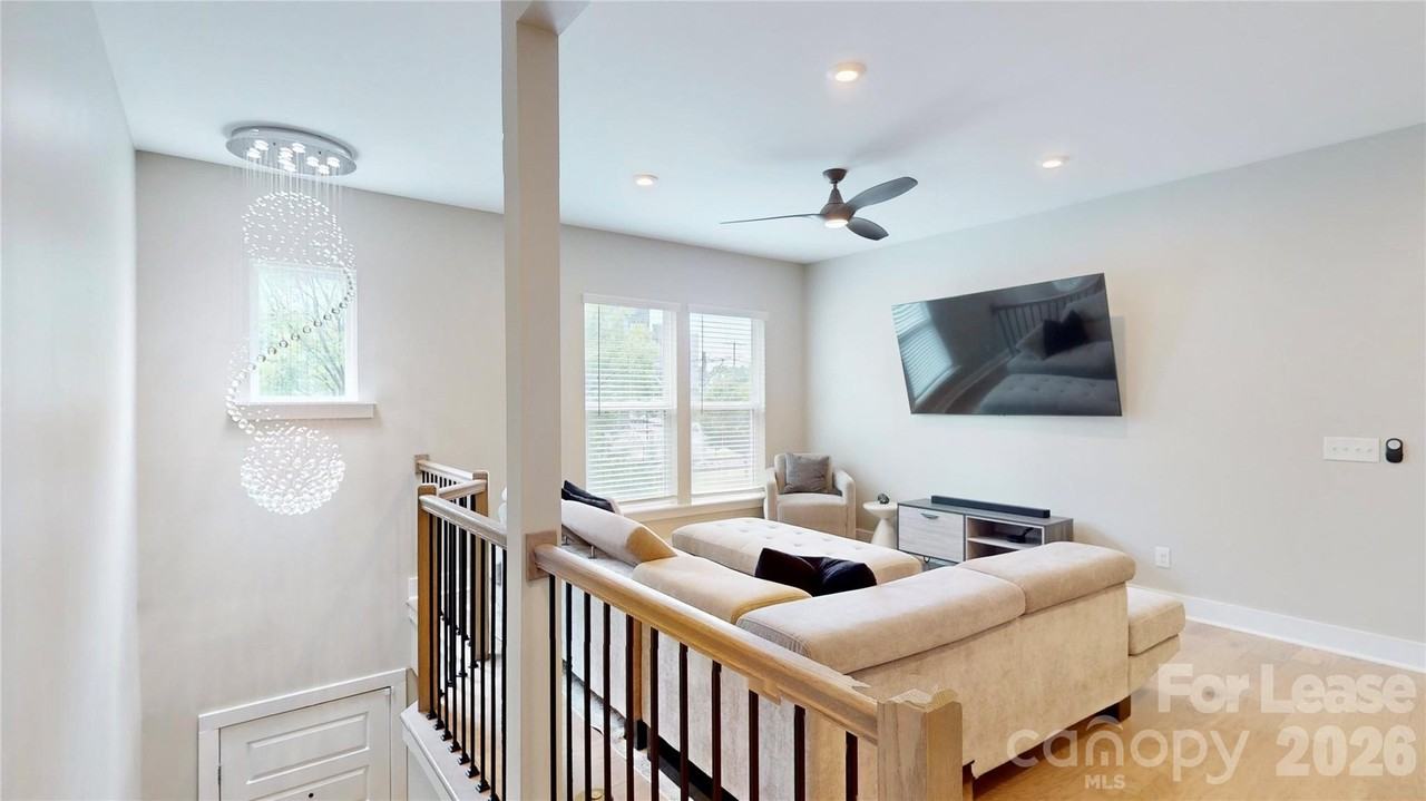3804 Sky Haven Dr - Photo 4 of 42