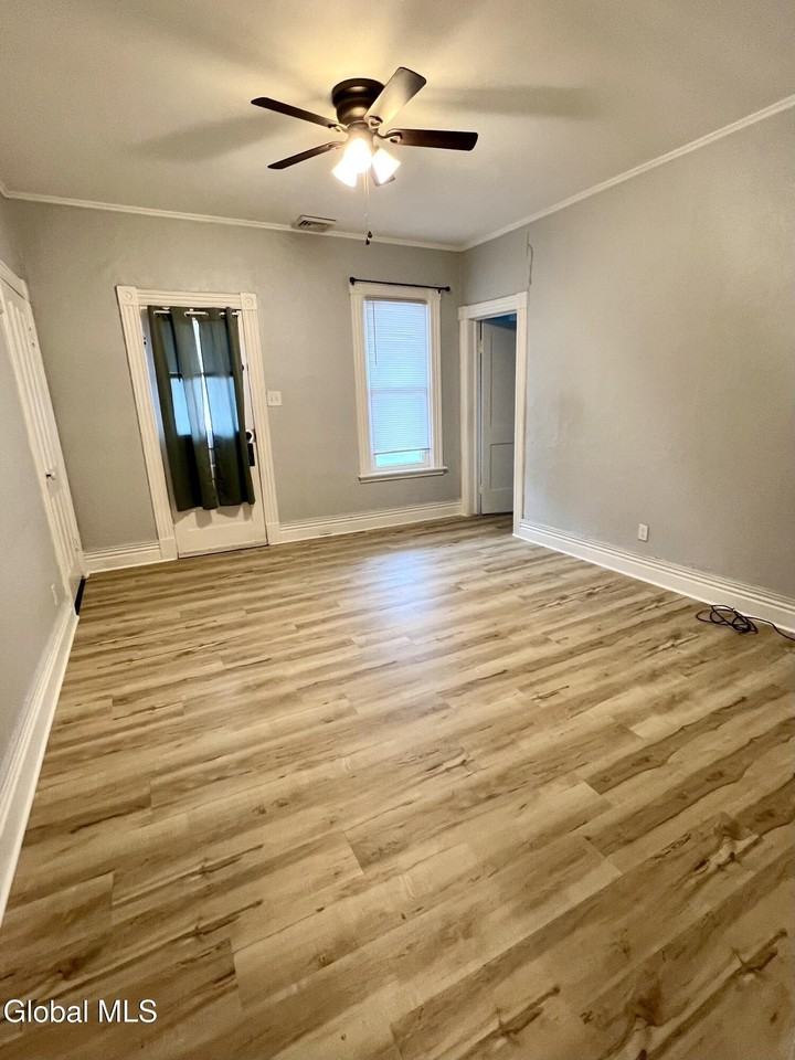 39 1/2 Milton Ave #2UP - Photo 2 of 18