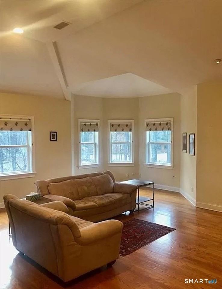 30 Stillview Rd - Photo 2 of 14