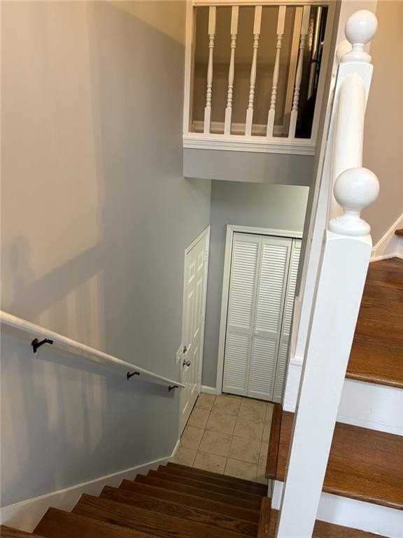 5045 Bayberry Ct - Photo 5 of 38