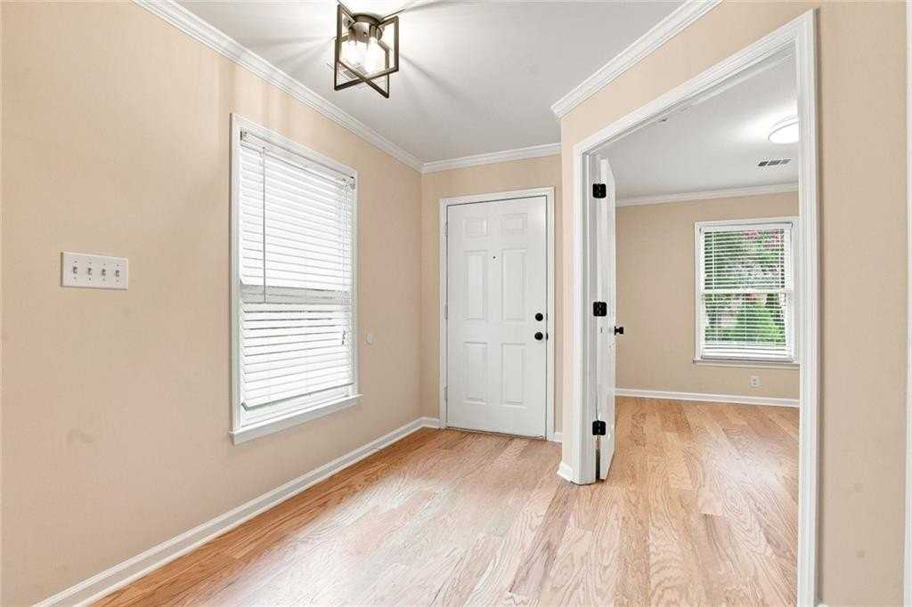 5527 Bridge Pointe Dr - Photo 7 of 50