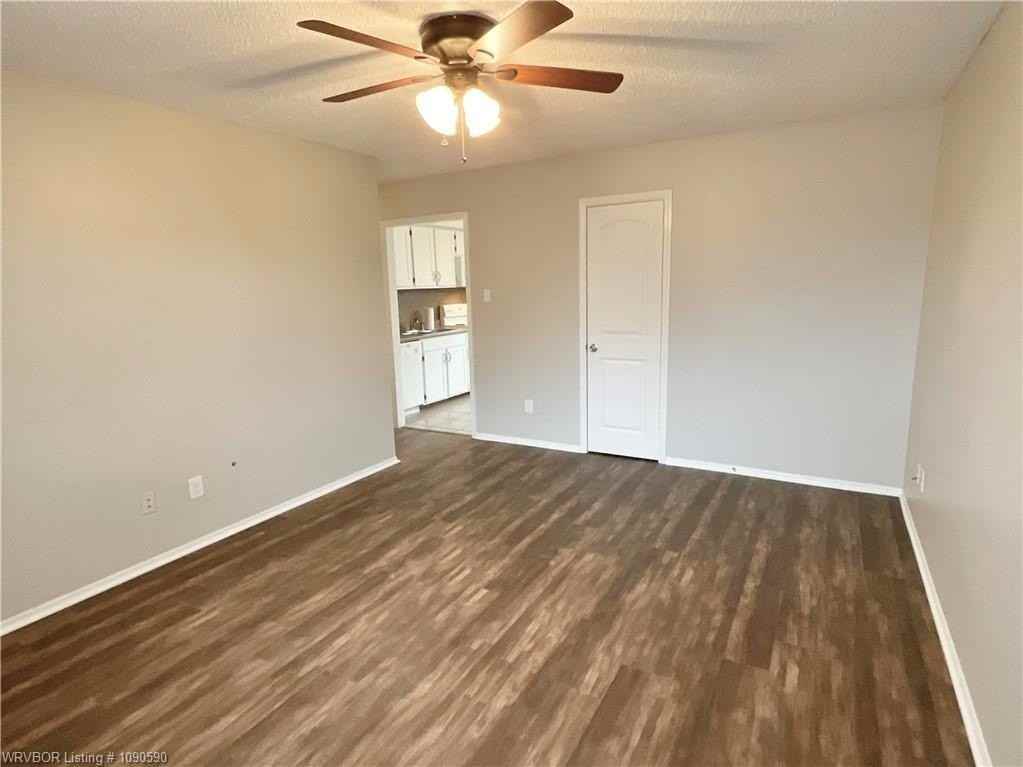 1107 N St - Photo 2 of 12