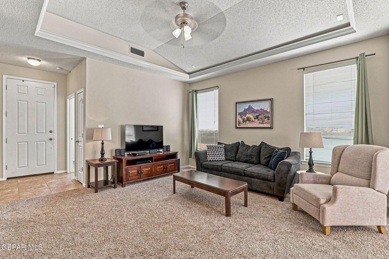 4769 Joseph Rodriguez Dr - Photo 6 of 26