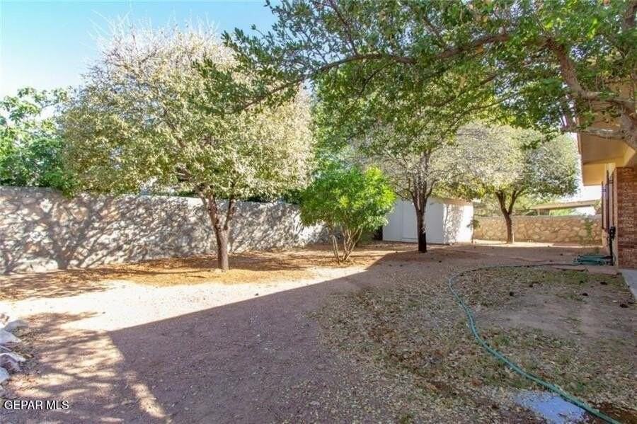 7141 Villa Hermosa Dr - Photo 2 of 8
