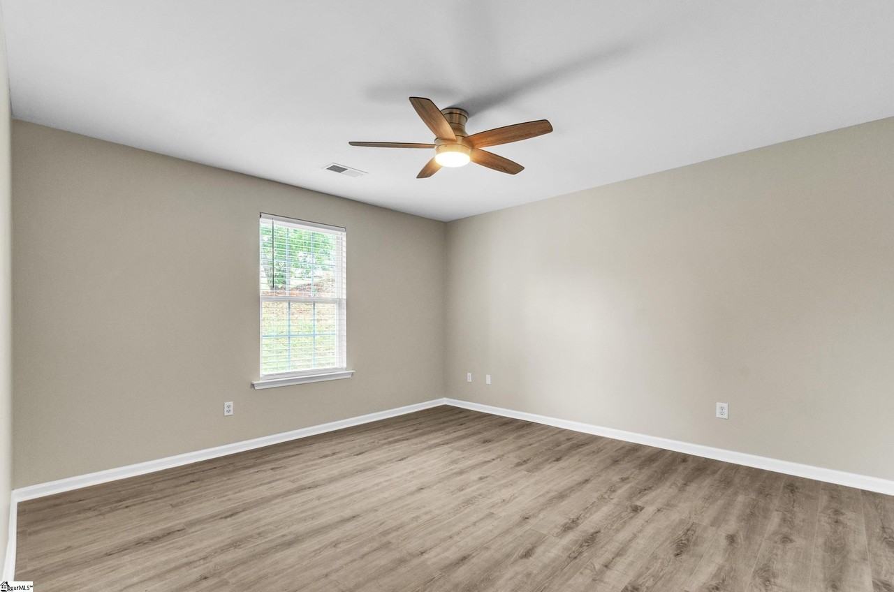 138 Robin Ridge Cir - Photo 6 of 11