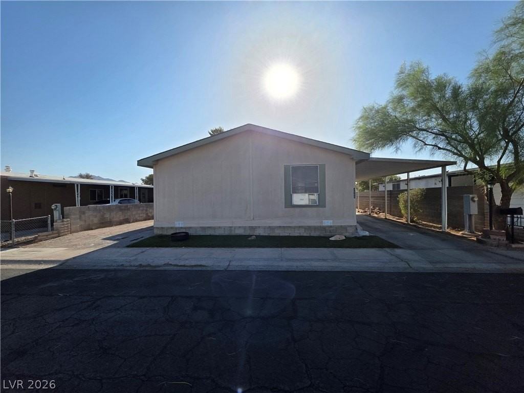 3560 Estes Park Dr - Photo 4 of 50