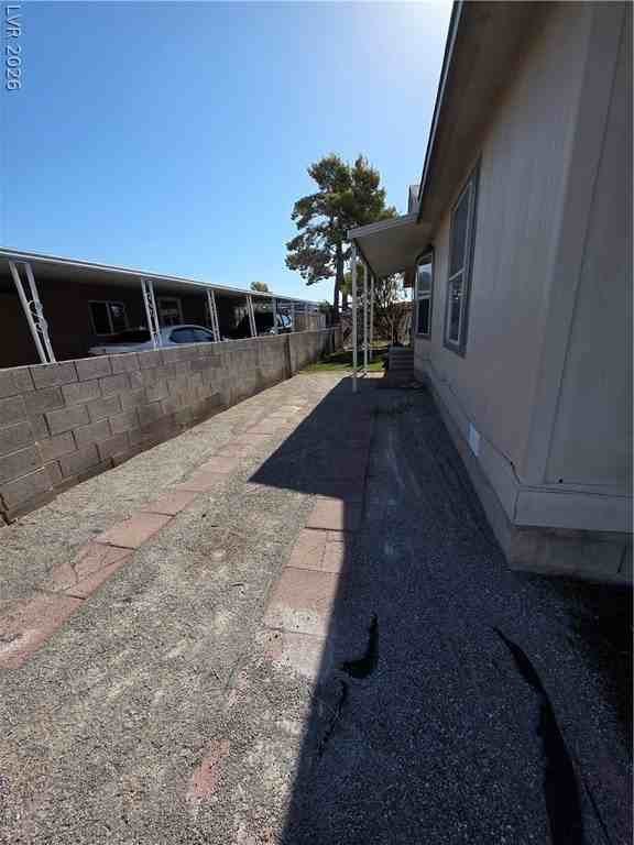 3560 Estes Park Dr - Photo 6 of 50
