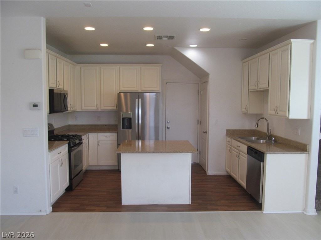 717 Calamus Palm Pl - Photo 6 of 32