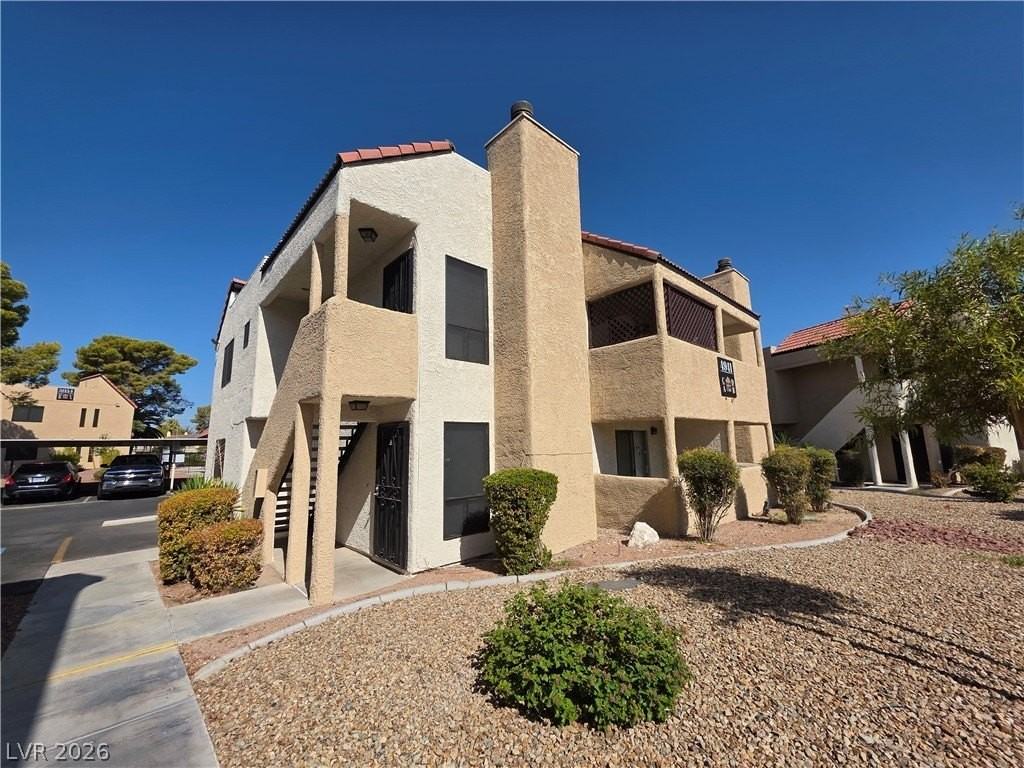 4941 Newport Cove Dr #B - Photo 2 of 50