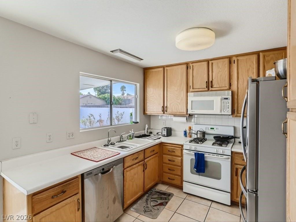 8624 Manalang Rd - Photo 4 of 11