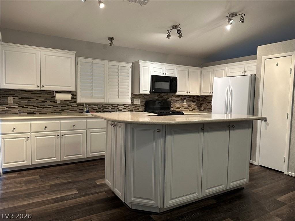 27 Garrett Ct - Photo 7 of 18