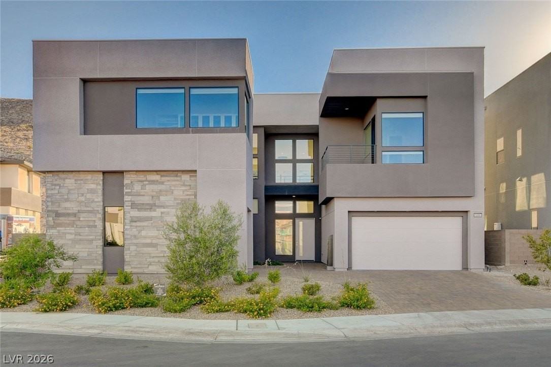5289 Feathertop Dr