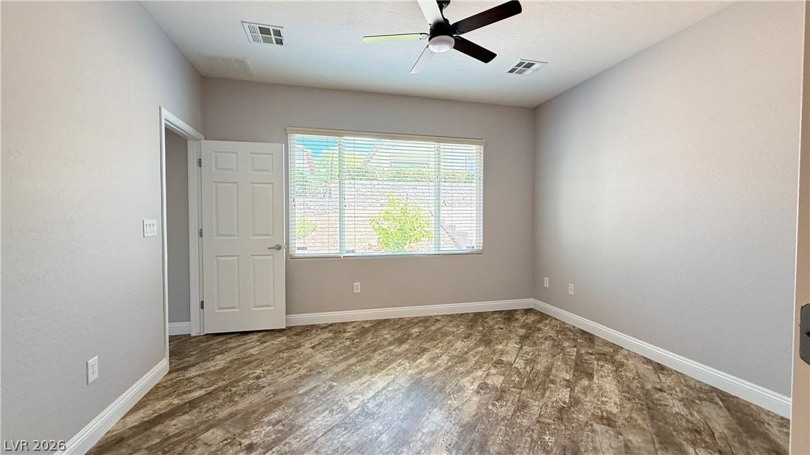2354 Amana Dr - Photo 4 of 25