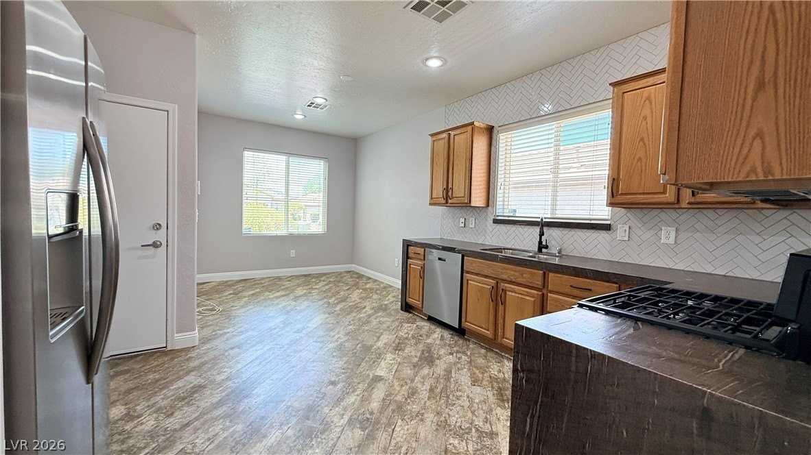 2354 Amana Dr - Photo 7 of 25