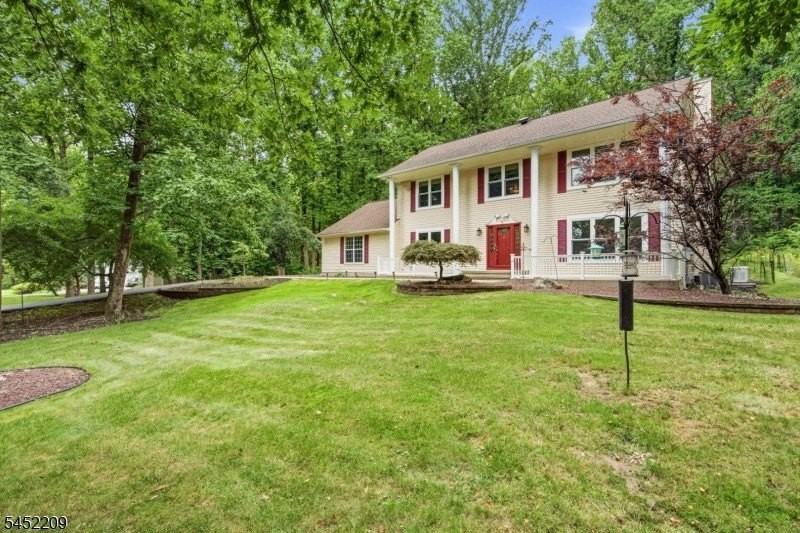 9 Stirrup Way - Photo 2 of 40
