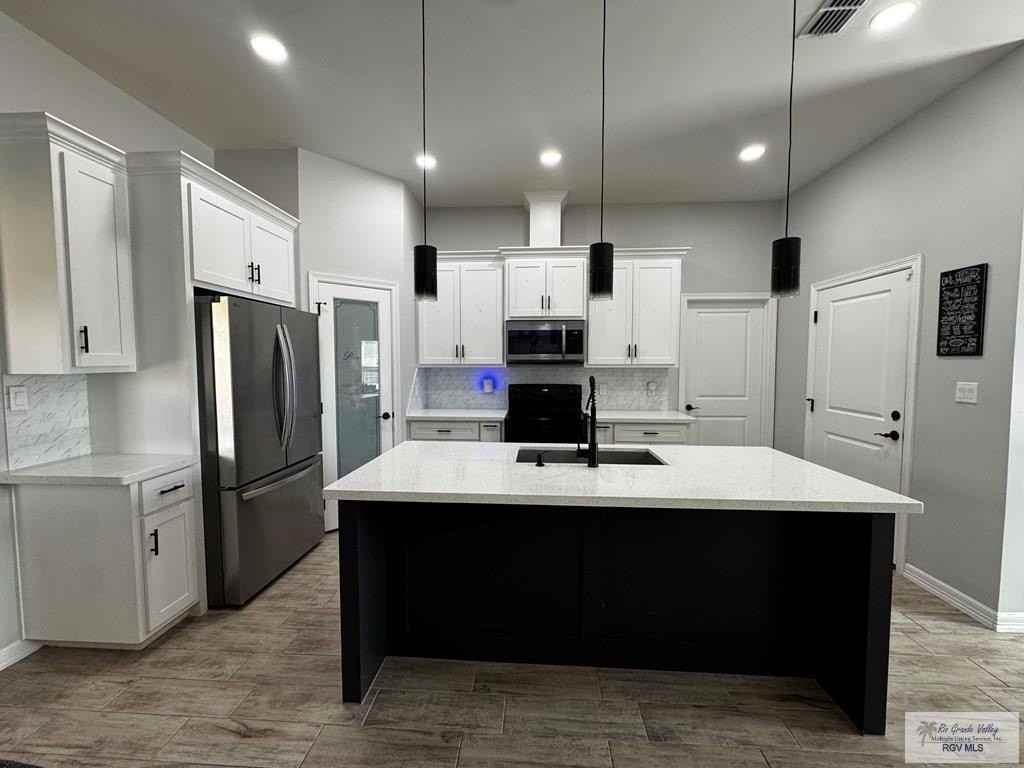 494 Marcelo St - Photo 5 of 12