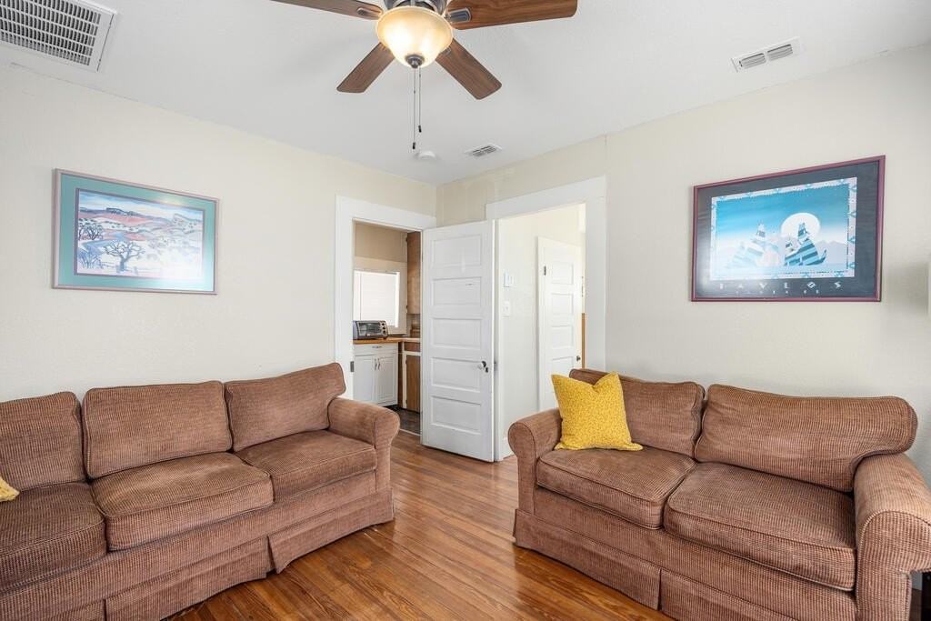 324 Lytle St - Photo 6 of 24
