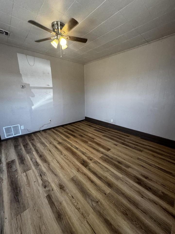 11704 County Road 6900 #B - Photo 3 of 12