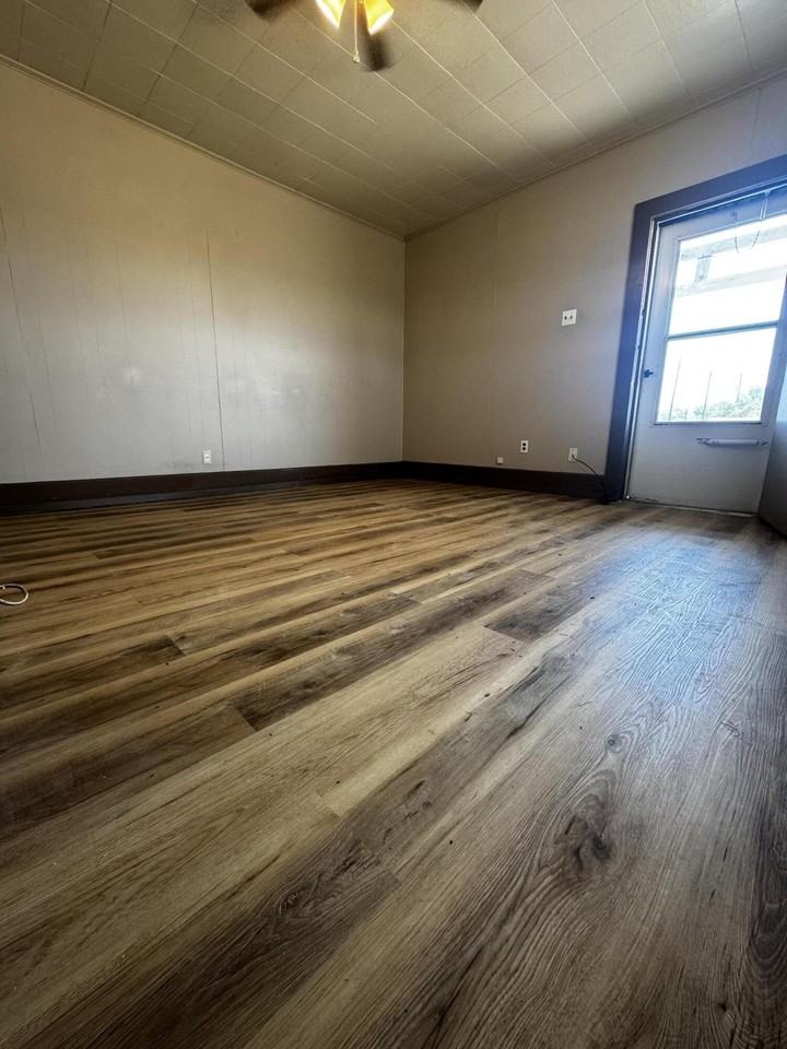 11704 County Road 6900 #B - Photo 4 of 12