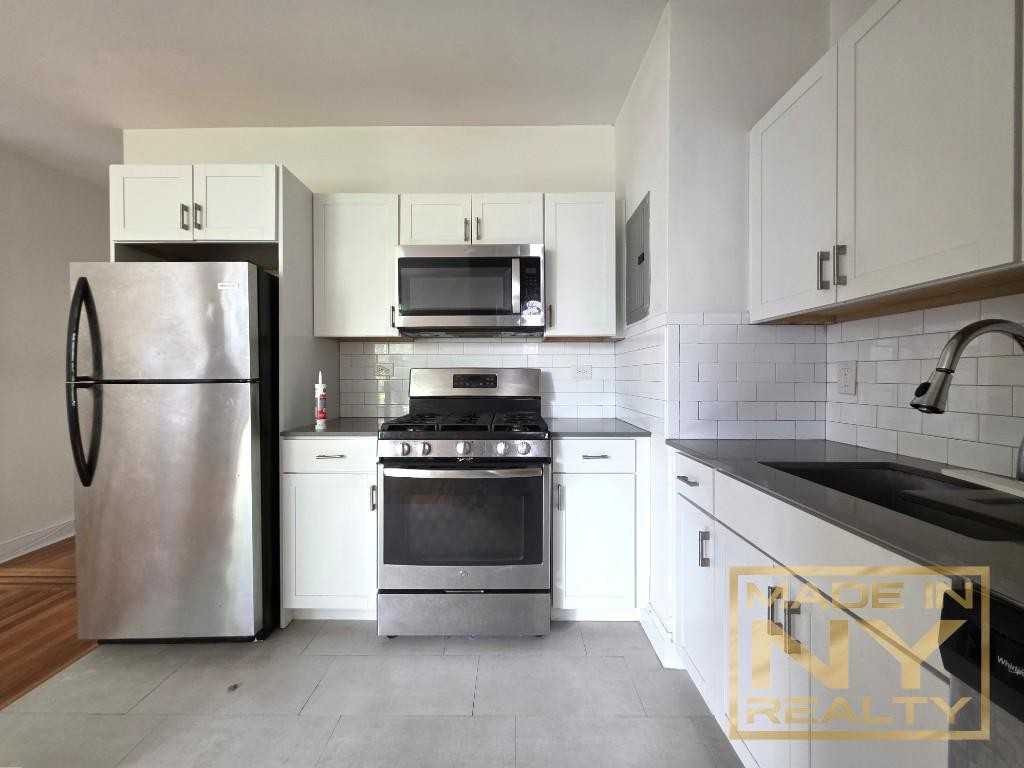 2521 31st Ave #B54 - Photo 2 of 7