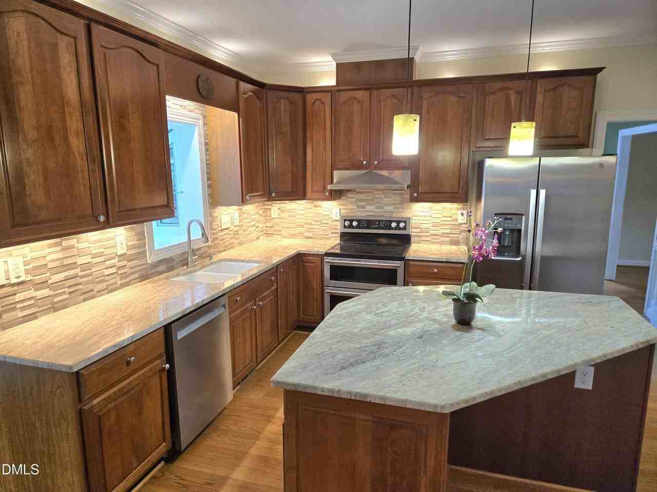 9200 Oneal Rd - Photo 4 of 34