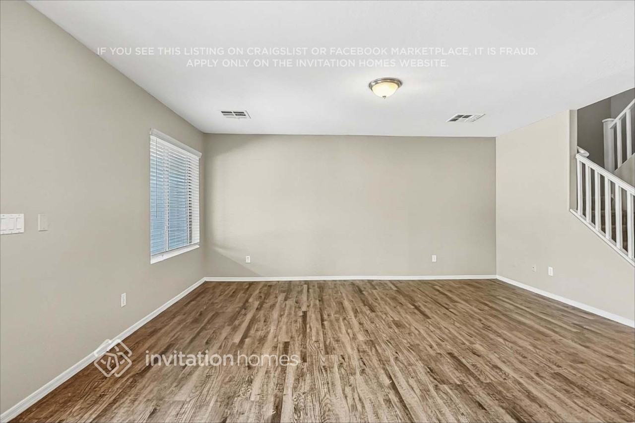 7827 S Kelsie Dr - Photo 5 of 20