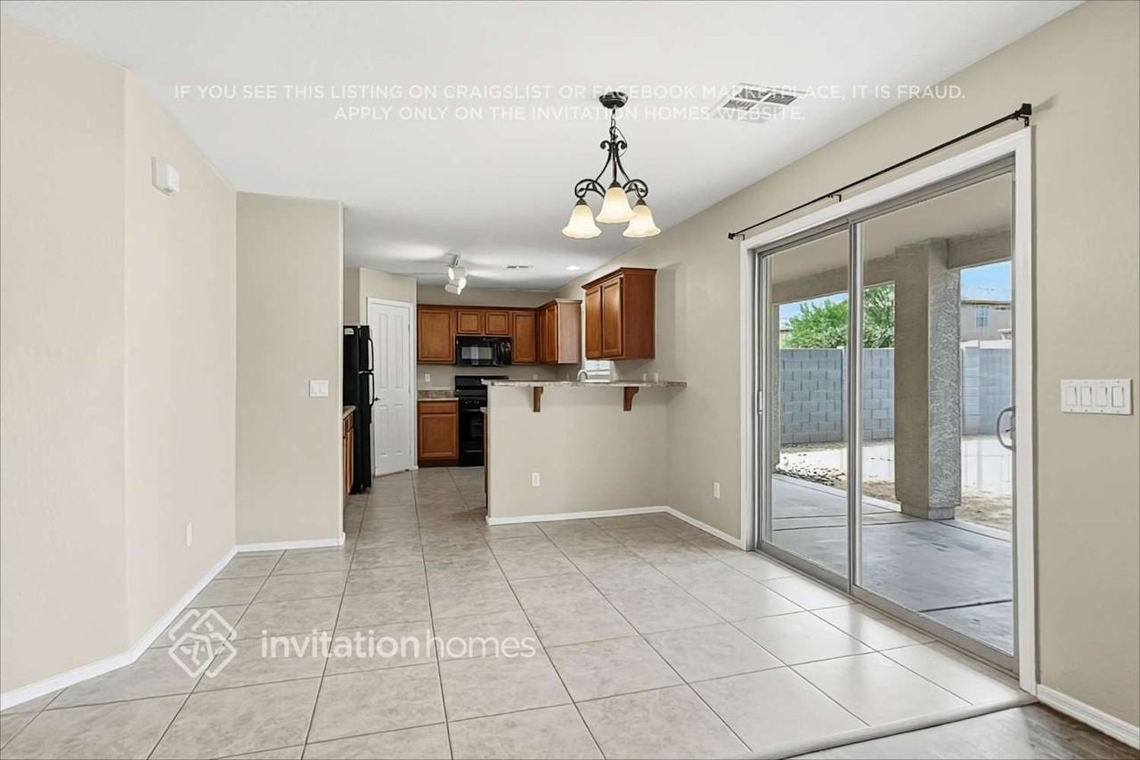 7827 S Kelsie Dr - Photo 6 of 20