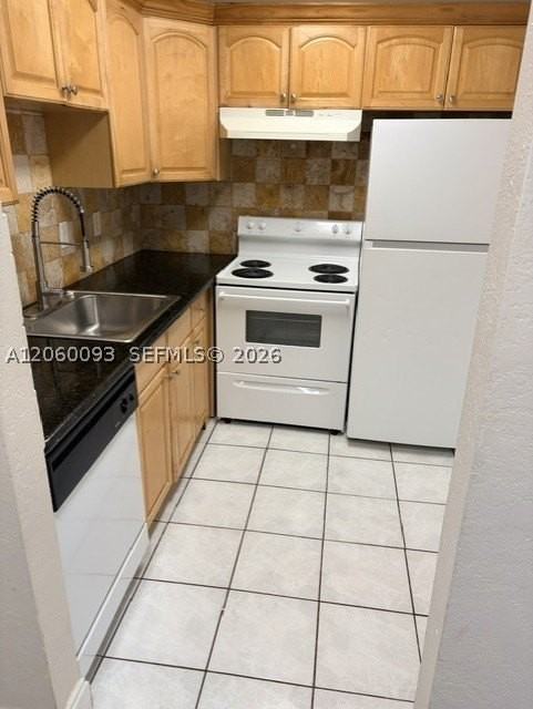 2775 Taft St #305 - Photo 4 of 6