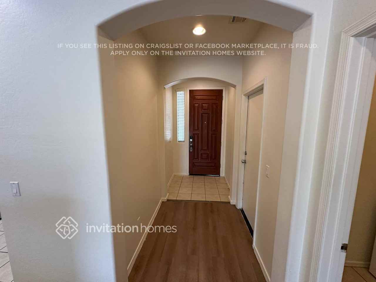 2213 W Carolina Dr - Photo 2 of 22