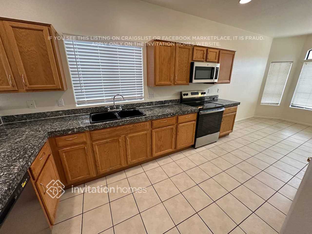 2213 W Carolina Dr - Photo 6 of 22