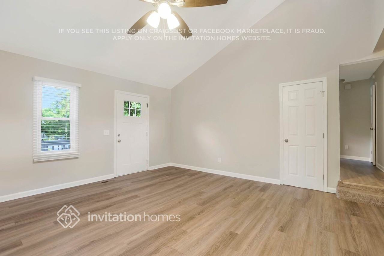 3997 Reid Rd - Photo 5 of 28