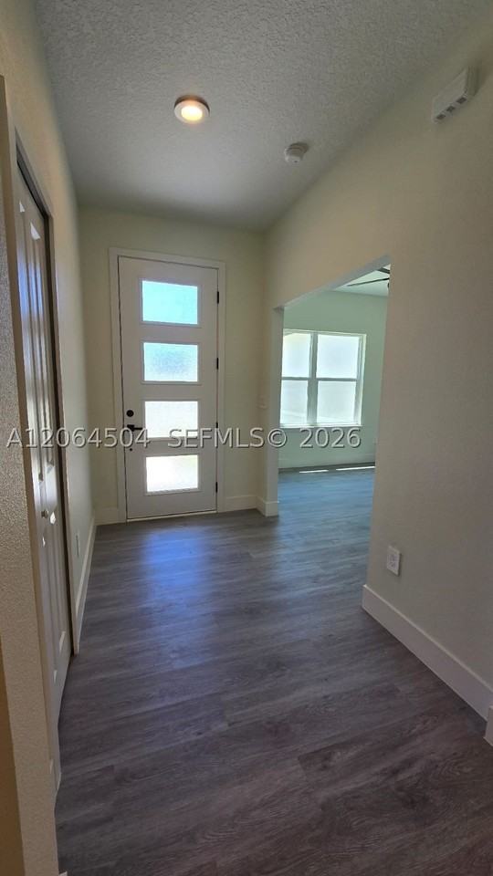 791 Reading St Se - Photo 2 of 11