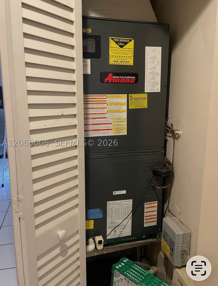 6547 Nw 170th Ter - Photo 4 of 14