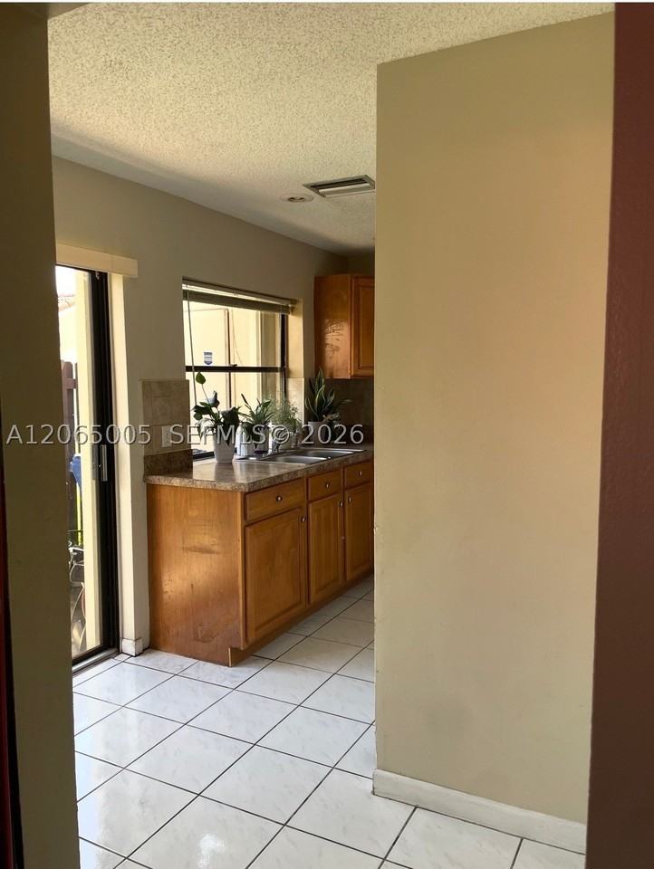 6547 Nw 170th Ter - Photo 5 of 14