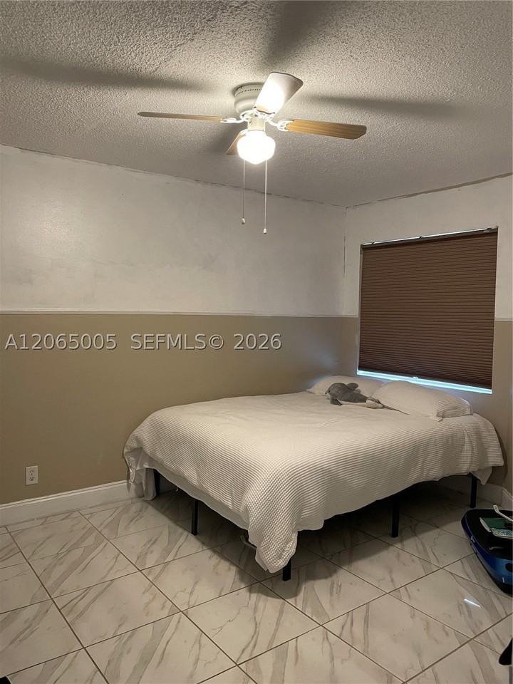6547 Nw 170th Ter - Photo 6 of 14