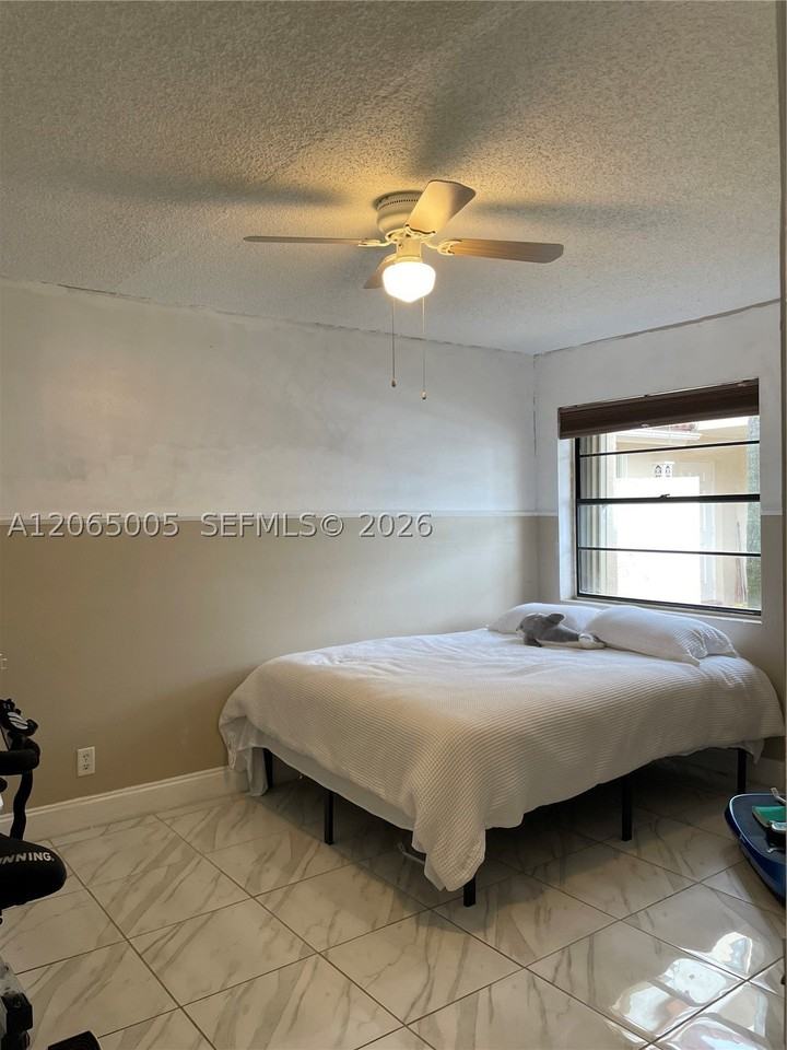 6547 Nw 170th Ter - Photo 7 of 14