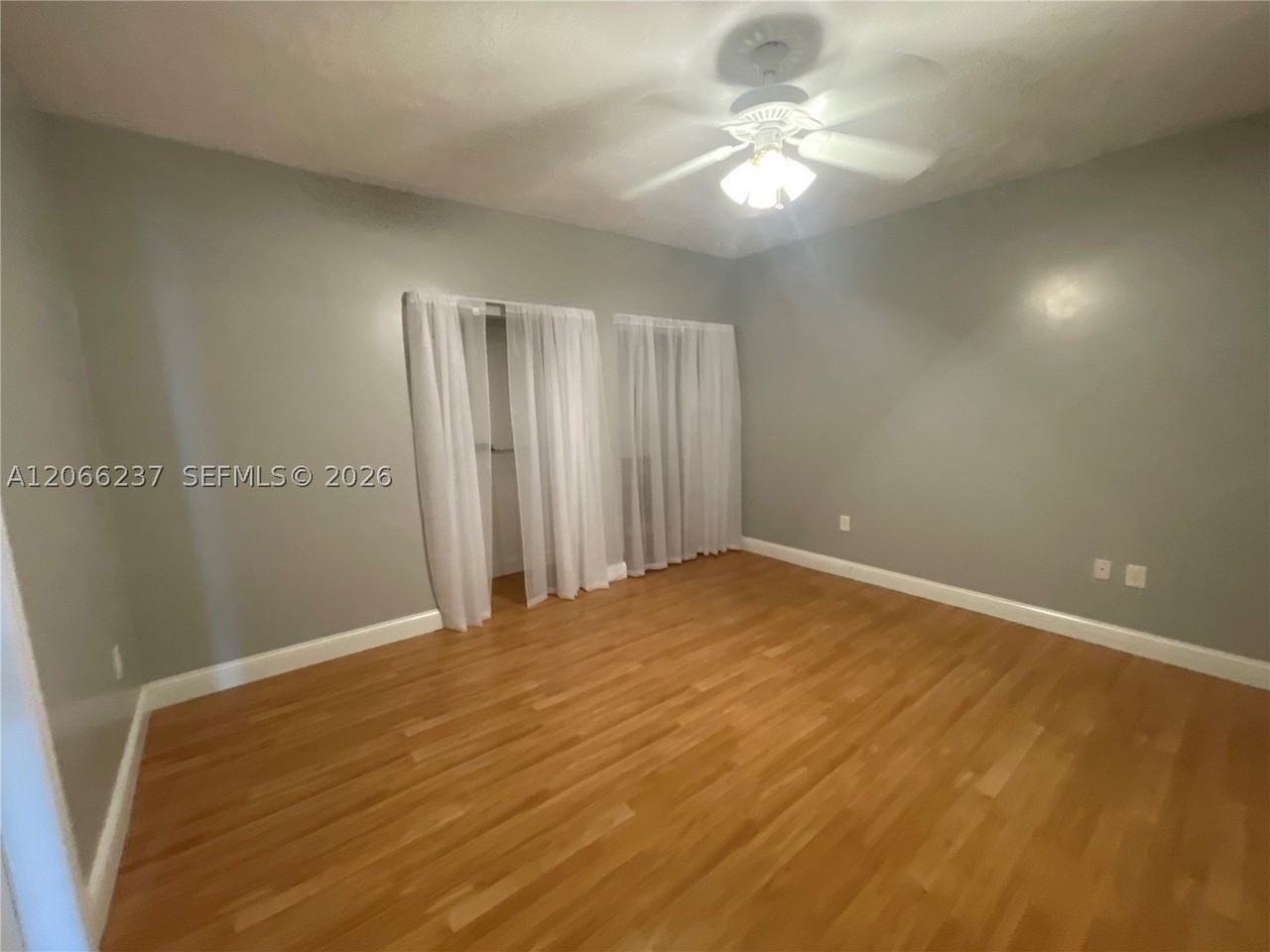 9301 Sw 54th St - Photo 7 of 50