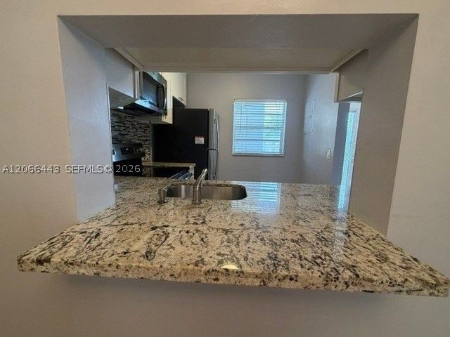 9420 Poinciana Pl #407 - Photo 4 of 17